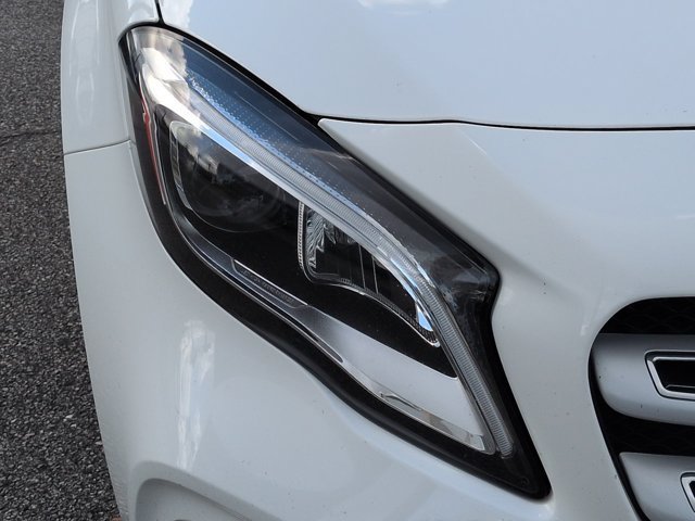 Used 2019 Mercedes-Benz GLA 250 4MATIC image 10
