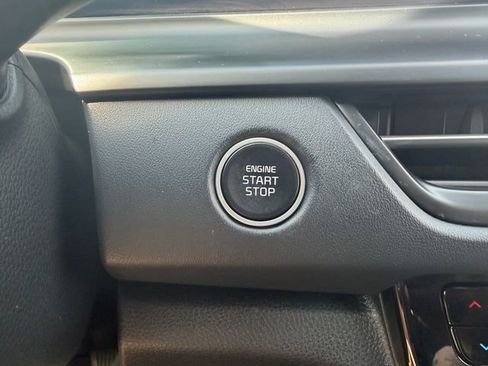 Certified 2024 Kia Seltos EX FWD image 23