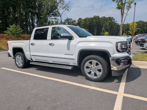 Used 2018 GMC Sierra 1500 SLT w/ Enhanced Driver Alert Package RWD image 2