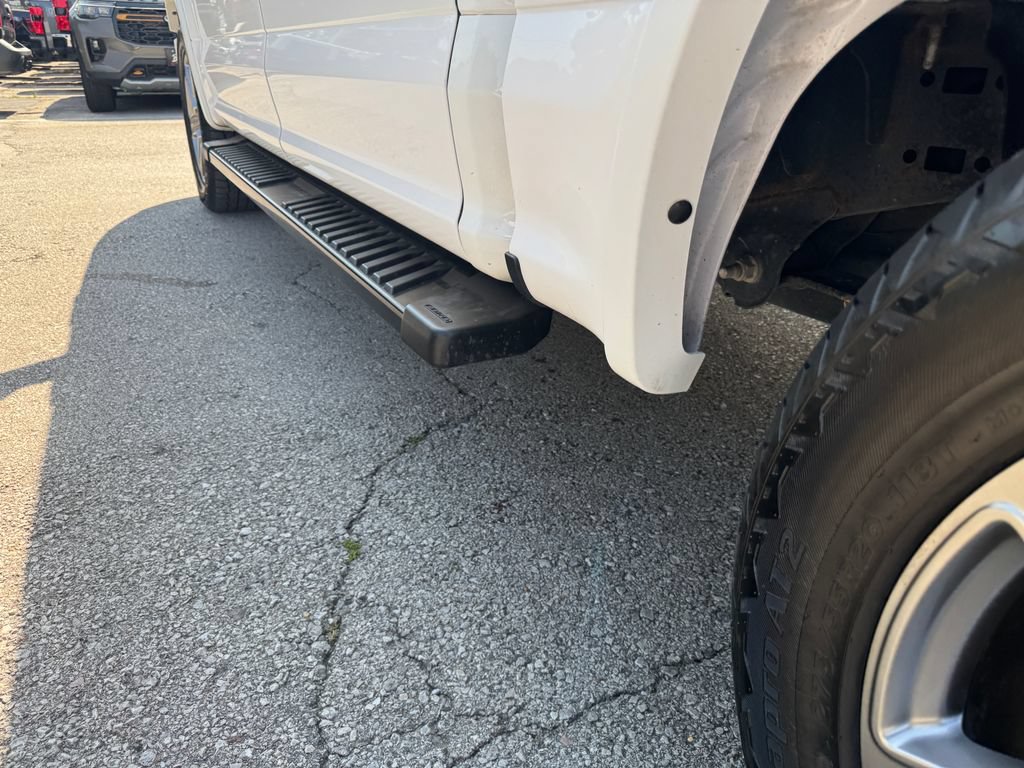 Used 2019 Ford F150 Lariat w/ Equipment Group 502A Luxury AWD/4WD image 18