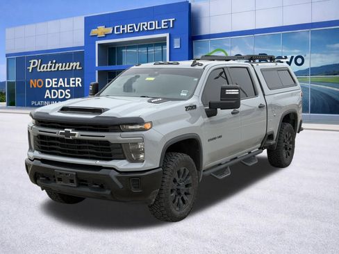 Used 2025 Chevrolet Silverado 2500 Custom w/ Custom Value Package AWD/4WD image 13