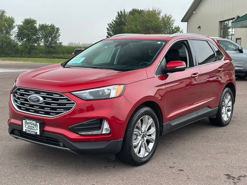 Used 2024 Ford Edge Titanium AWD/4WD image 4