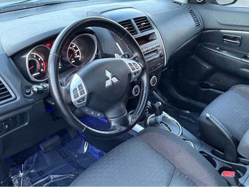 Used 2011 Mitsubishi Outlander Sport SE image 9