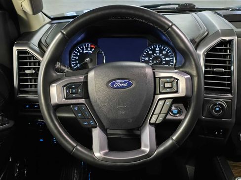 Used 2020 Ford Expedition Platinum image 11