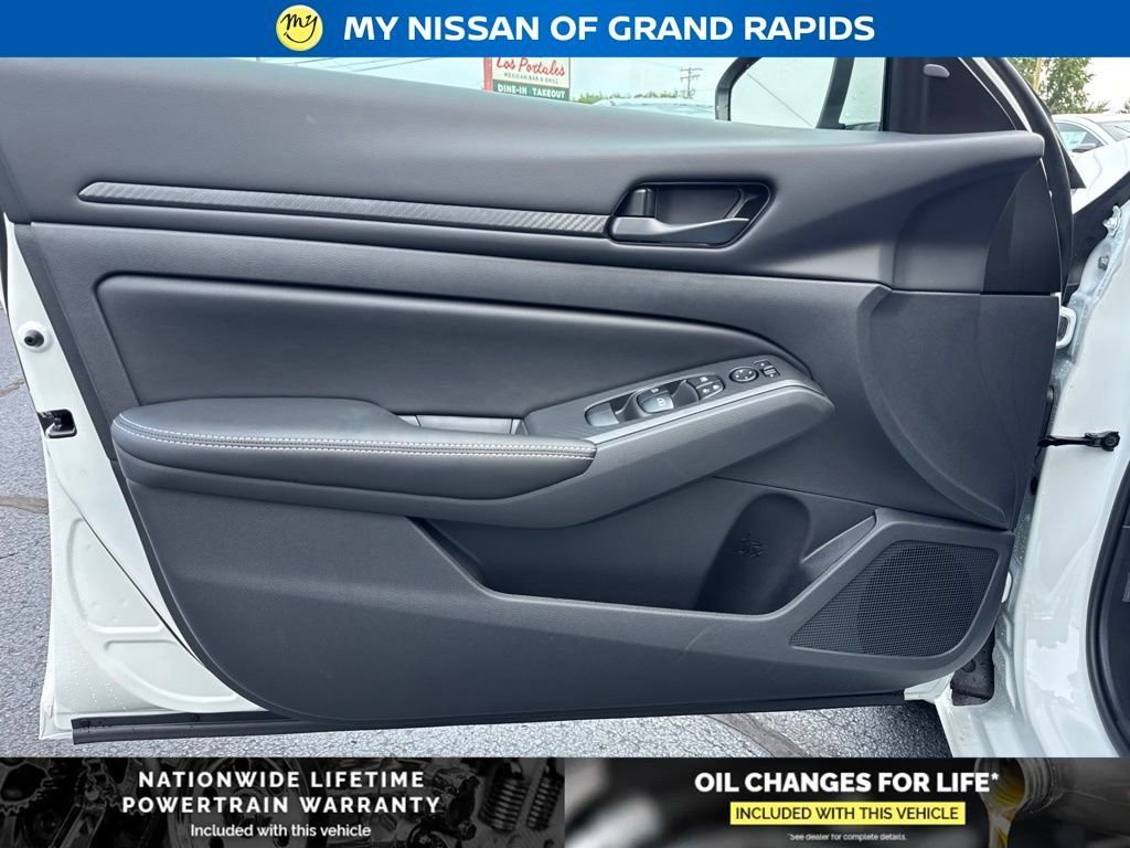New 2026 Nissan Altima 2.5 SV w/ SV Premium Package FWD image 11