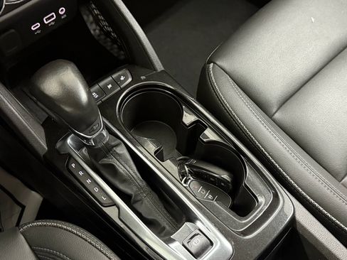 Used 2021 Chevrolet TrailBlazer LT w/ Premium Seating Package image 23