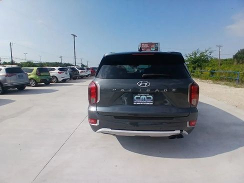 Used 2022 Hyundai Palisade Limited FWD image 6