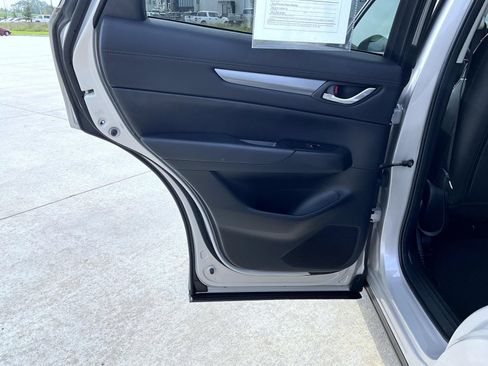 Used 2025 MAZDA CX-5 AWD 2.5 S w/ Preferred Package image 18