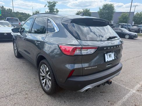 Used 2020 Ford Escape Titanium AWD/4WD image 7