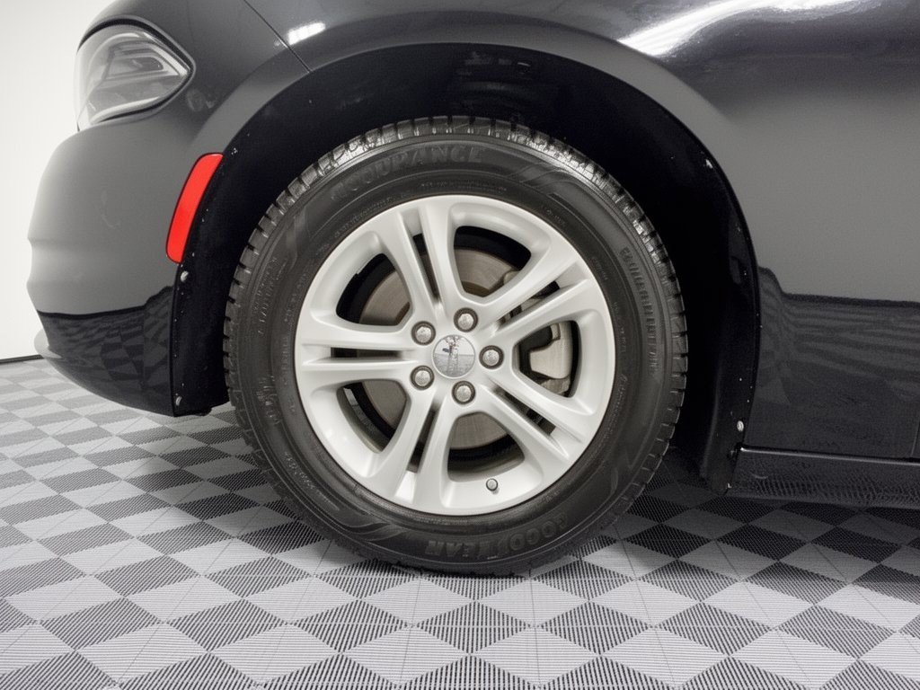 Used 2022 Dodge Charger SXT RWD image 13