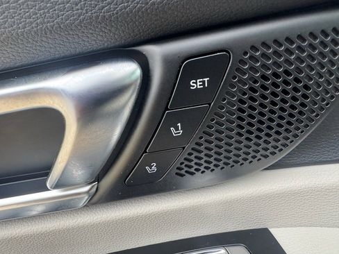 Used 2024 Kia Telluride SX image 11