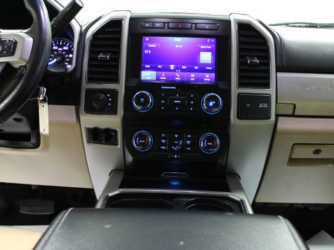 Used 2020 Ford F350 Lariat w/ Snow Plow Prep Package image 17