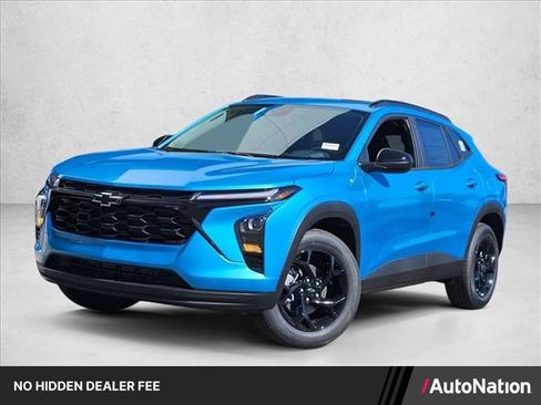 New 2026 Chevrolet Trax LT w/ Sunroof Package FWD image 1