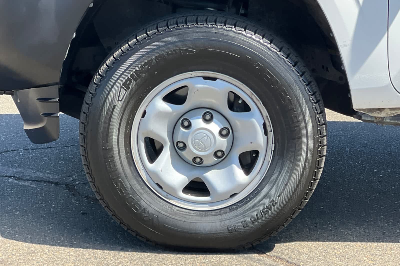 Used 2020 Toyota Tacoma SR RWD image 29