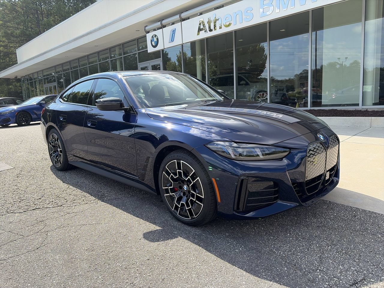 New 2026 BMW i4 eDrive40 w/ M Sport Package RWD image 2