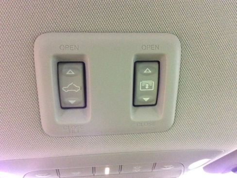 Used 2024 Nissan Murano Platinum w/ Cargo Package image 21