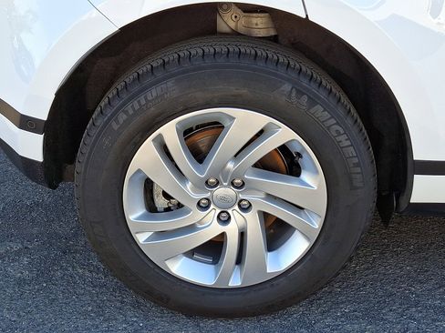 Certified 2024 Land Rover Range Rover Evoque S image 11