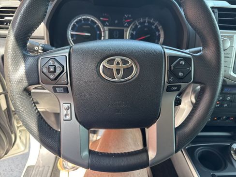Used 2017 Toyota 4Runner Limited AWD/4WD image 27