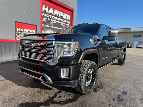 Used 2021 GMC Sierra 3500 Denali w/ Denali Black Diamond Edition image 15