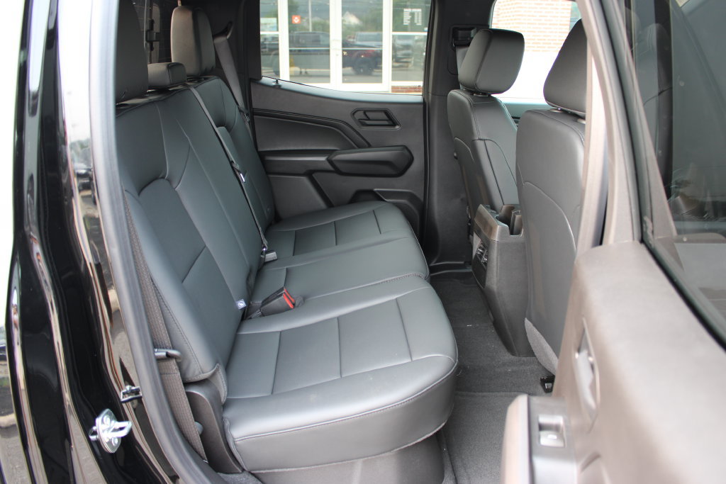 New 2026 Chevrolet Colorado Trail Boss w/ Midnight Edition AWD/4WD image 45