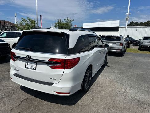 Used 2021 Honda Odyssey Elite image 7