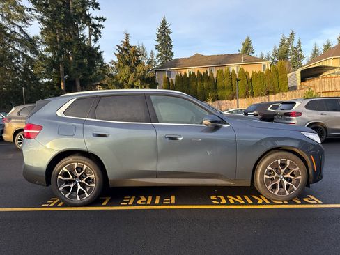 Used 2025 BMW X3 xDrive30i w/ Premium Package image 8