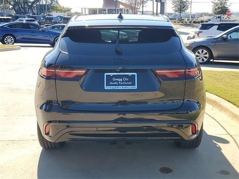 Used 2024 Jaguar F-PACE R-Dynamic S image 10