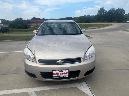 Used 2011 Chevrolet Impala LT FWD image 3