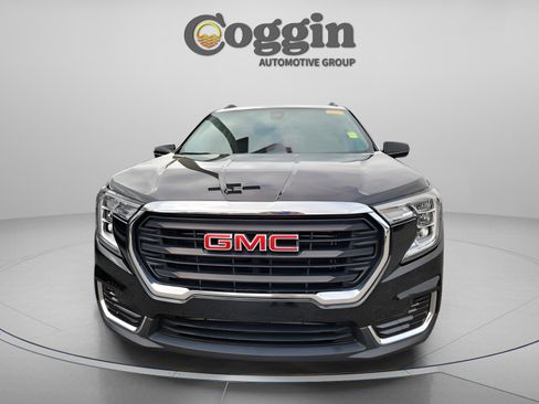 Certified 2022 GMC Terrain SLE w/ Driver Convenience Package image 19