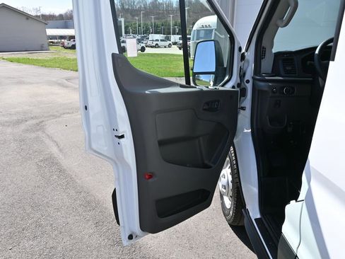 New 2026 Ford Transit 250 Base image 31