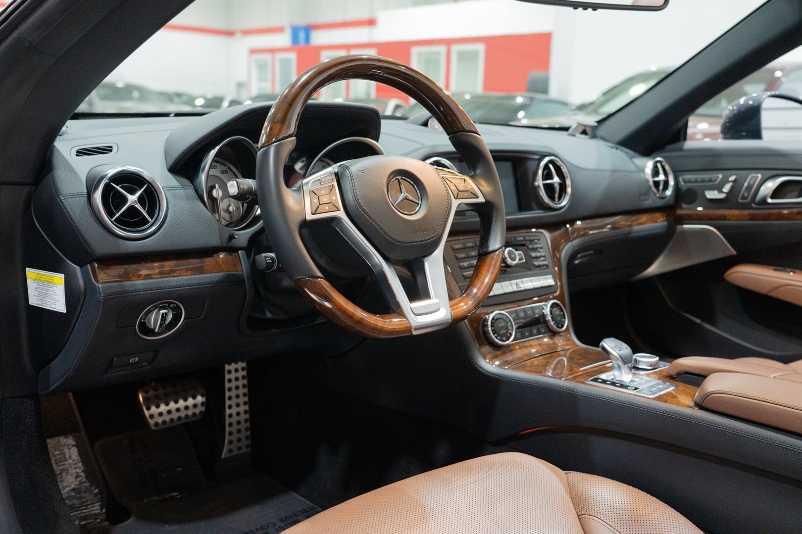Used 2013 Mercedes-Benz SL 550 image 17