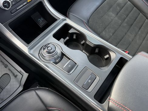 Used 2023 Ford Edge ST-Line w/ Class II Trailer Tow Package image 18