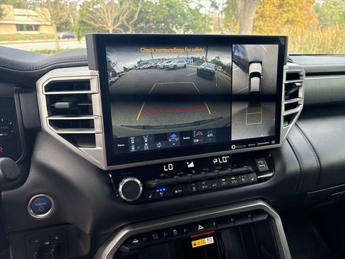 Used 2022 Toyota Tundra Platinum image 29