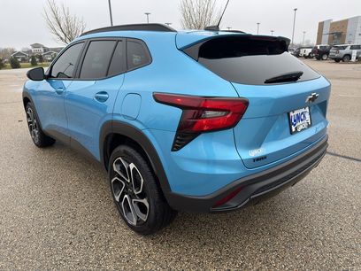 Used 2025 Chevrolet Trax RS w/ Sunroof Package