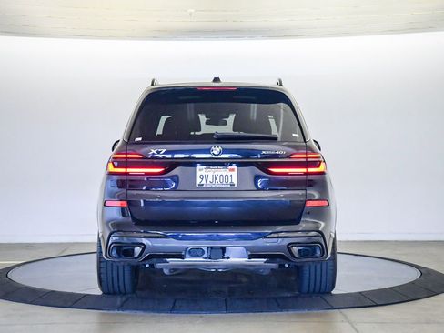 Used 2026 BMW X7 xDrive40i w/ M Sport Package AWD/4WD image 3