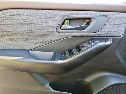 Certified 2023 Nissan Rogue S AWD/4WD image 12
