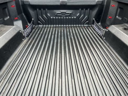 Used 2021 Chevrolet Silverado 1500 LT image 26