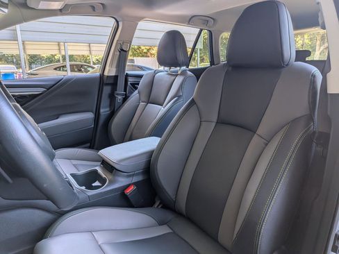 Used 2025 Subaru Outback Onyx Edition w/ Popular Package #2 image 5