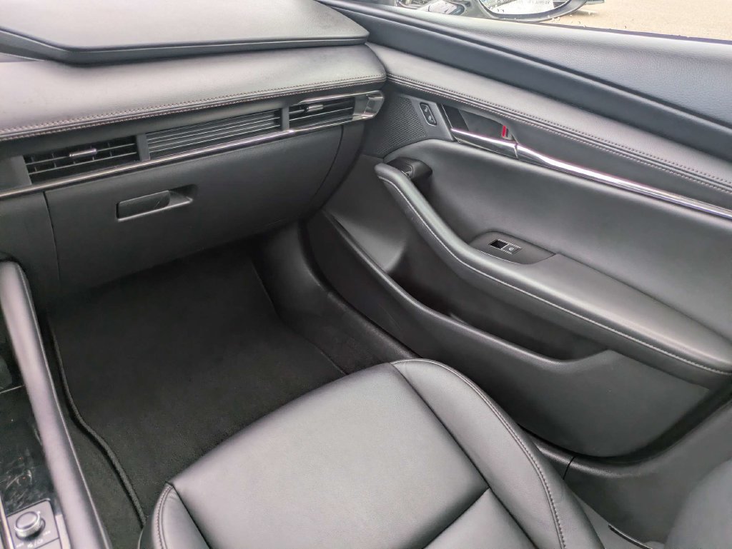 Used 2025 MAZDA MAZDA3 s FWD image 18