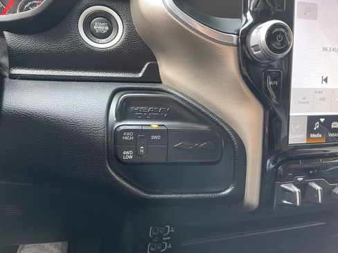 Used 2024 RAM 2500 Laramie AWD/4WD image 35
