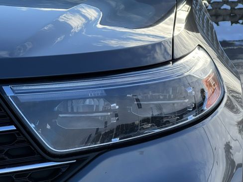 Certified 2022 Ford Explorer XLT w/ Equipment Group 202A image 39