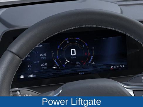 New 2026 Chevrolet Traverse LT image 18