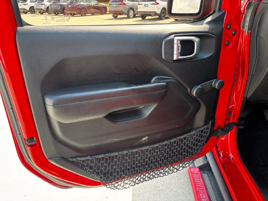 Used 2018 Jeep Wrangler Unlimited Sport AWD/4WD image 23