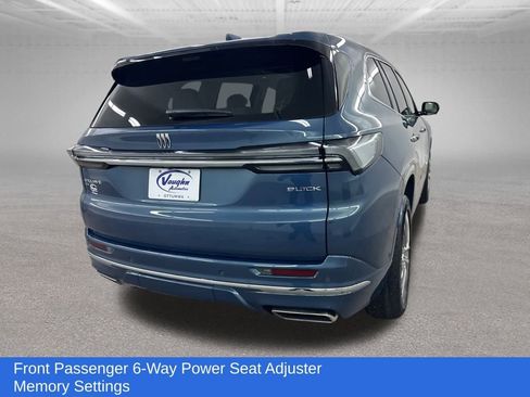 Used 2025 Buick Enclave Avenir w/ Super Cruise Package image 12