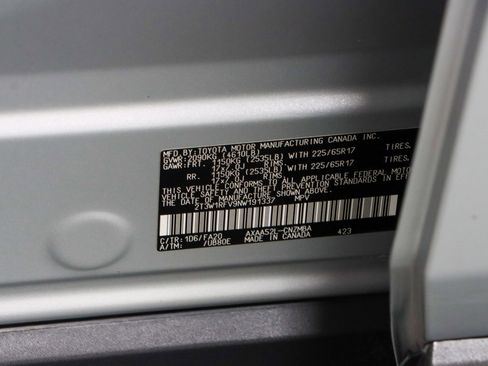 Used 2022 Toyota RAV4 XLE image 31