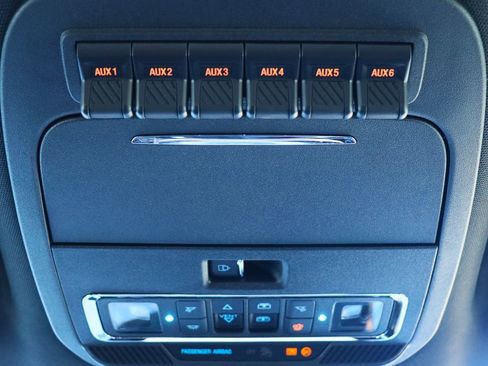 Used 2025 Ford F250 Platinum image 55