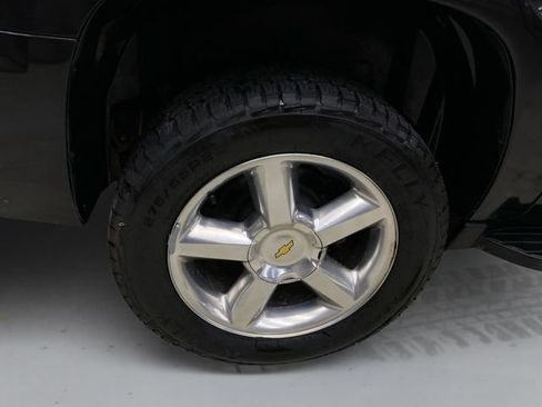 Used 2012 Chevrolet Suburban LT AWD/4WD image 18
