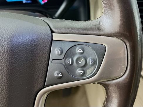 Used 2020 GMC Yukon XL Denali AWD/4WD image 36