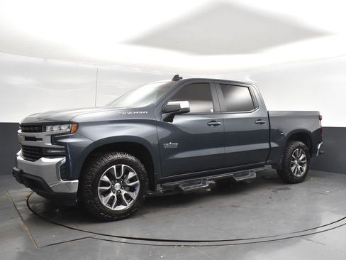 Used 2020 Chevrolet Silverado 1500 LT w/ Texas Edition image 3
