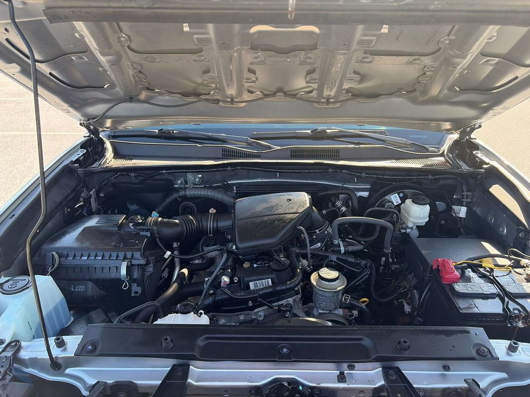 Used 2020 Toyota Tacoma SR AWD/4WD image 26